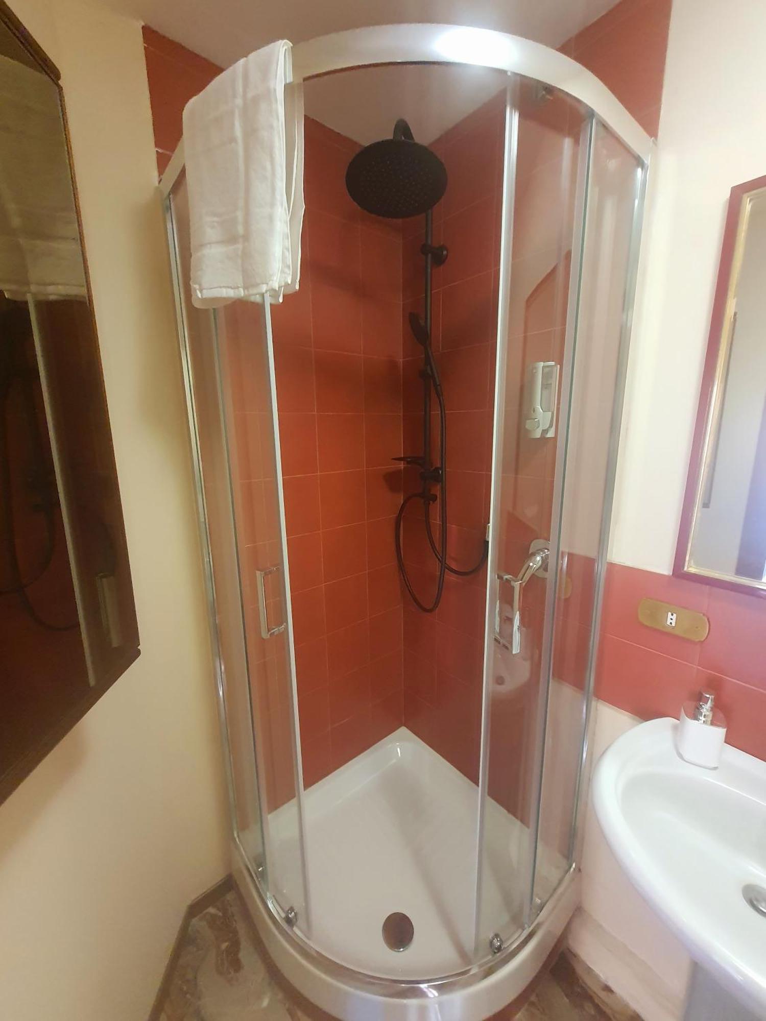 Hotel Le Stanze Dei Doria Valmontone Esterno foto