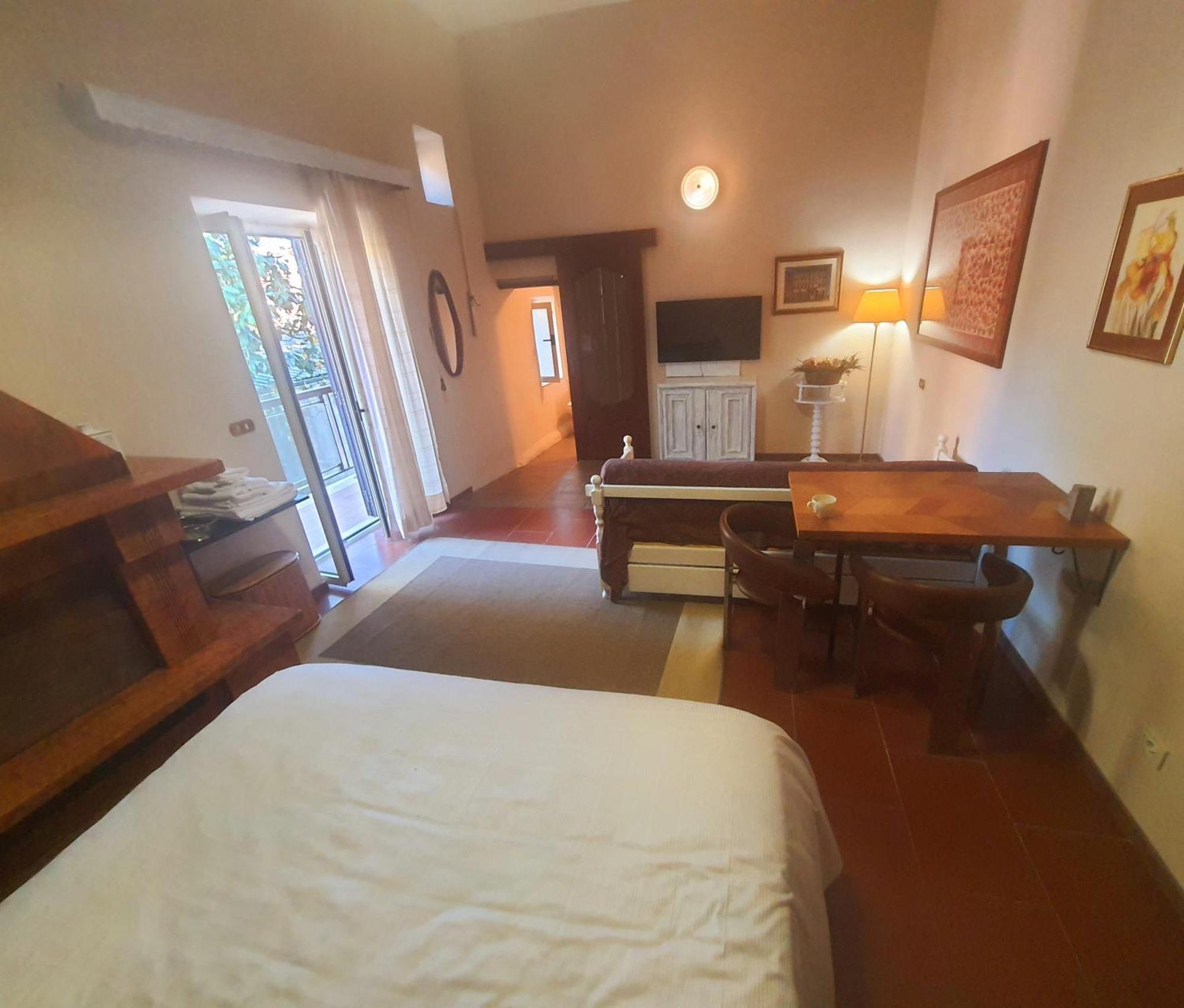 Hotel Le Stanze Dei Doria Valmontone Esterno foto