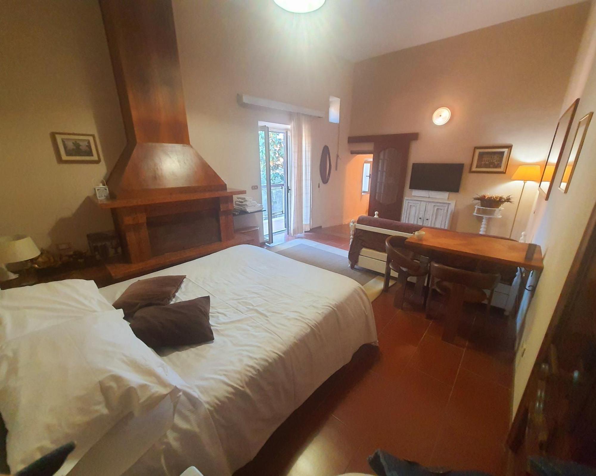 Hotel Le Stanze Dei Doria Valmontone Esterno foto
